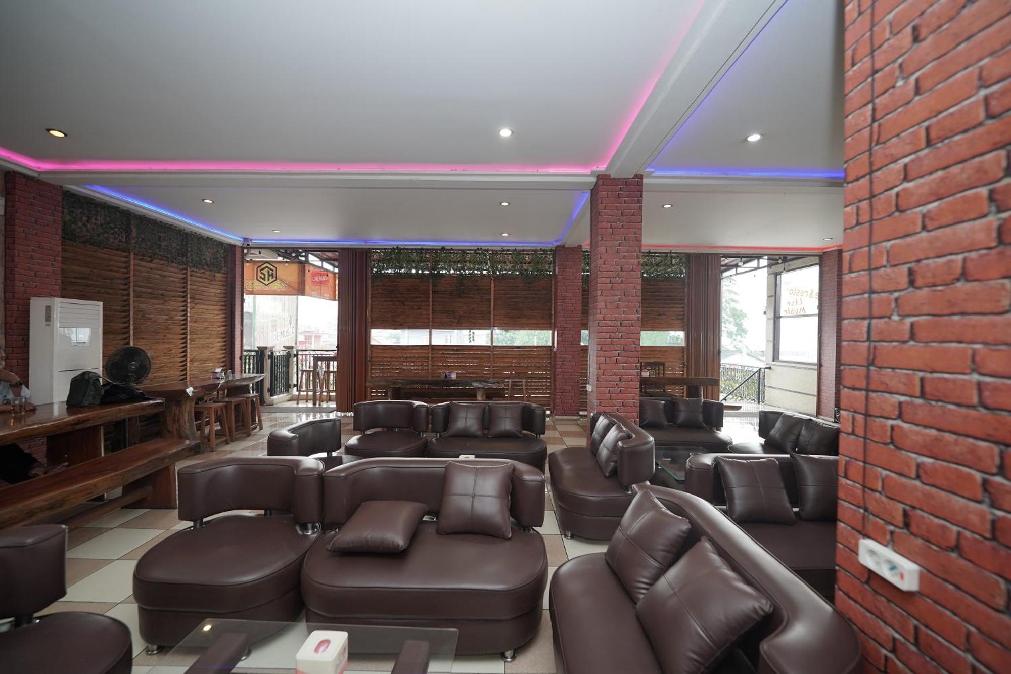 โซเรียง โฮเต็ล Hotel Soreang ภายนอก รูปภาพ