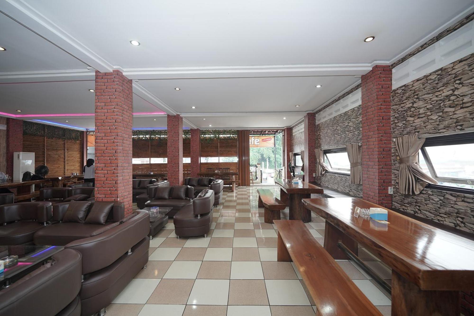 โซเรียง โฮเต็ล Hotel Soreang ภายนอก รูปภาพ