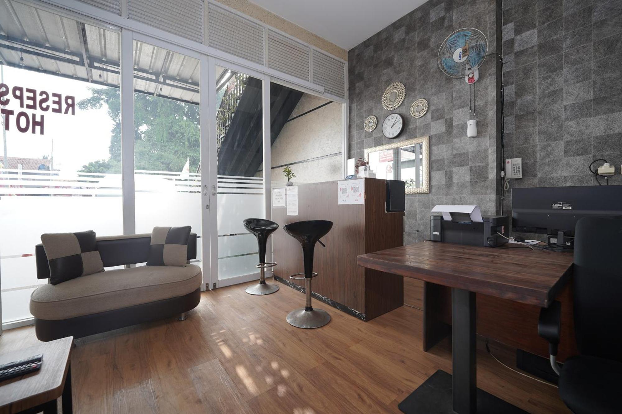 โซเรียง โฮเต็ล Hotel Soreang ภายนอก รูปภาพ